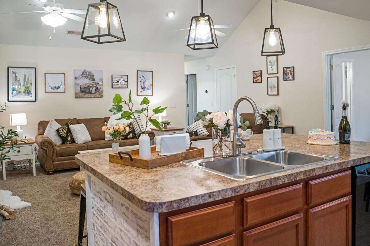 Luxe Quiet Townhouse W/Parking/Pool/By Dollywood Villa Pigeon Forge Eksteriør bilde