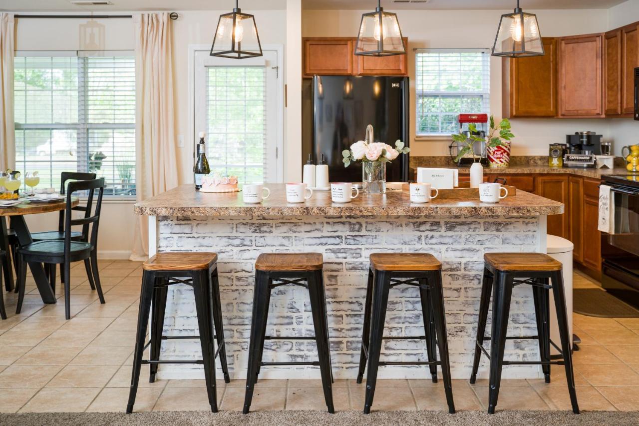 Luxe Quiet Townhouse W/Parking/Pool/By Dollywood Villa Pigeon Forge Eksteriør bilde