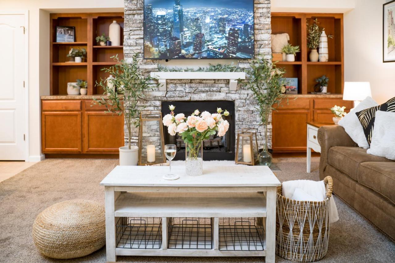 Luxe Quiet Townhouse W/Parking/Pool/By Dollywood Villa Pigeon Forge Eksteriør bilde